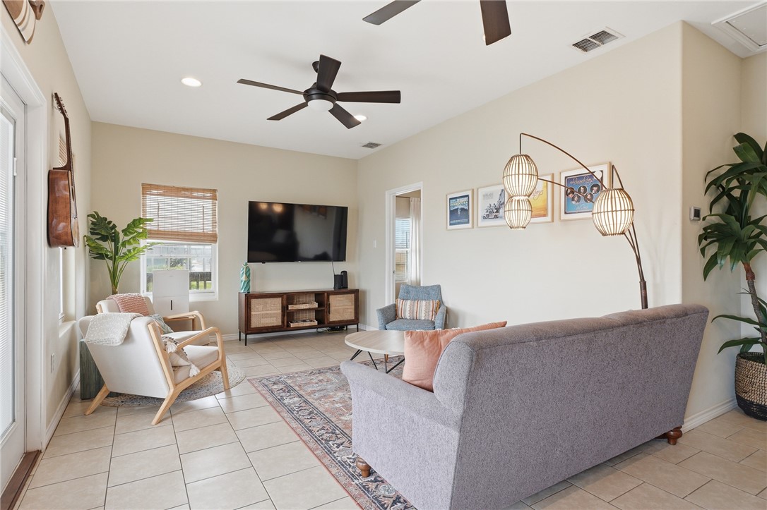 1306 S Magnolia Street Rockport TX 78382