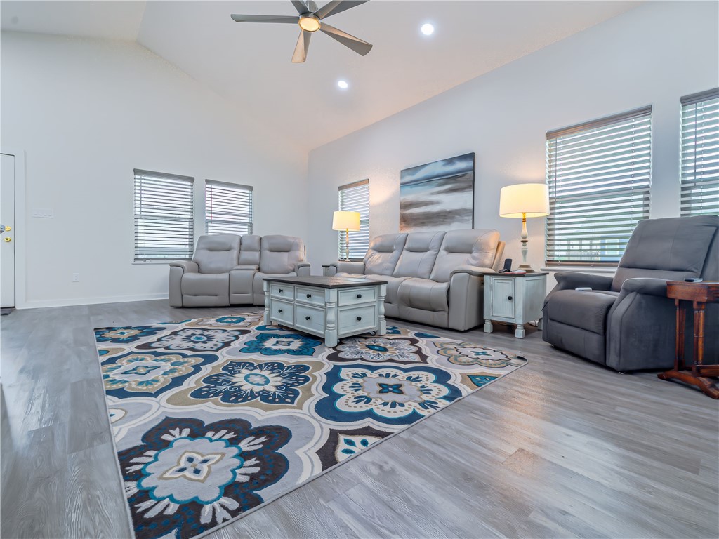 11 & 12 Bayview Loop Rockport TX 78382