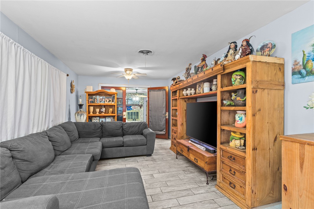 3222 Casa De Palmas Drive Corpus Christi TX 78411
