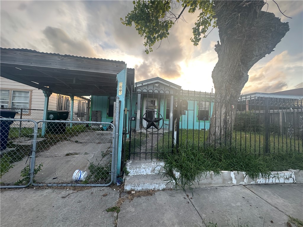 321 Cortez Street Corpus Christi TX 78405