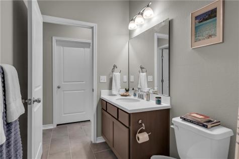 1033 Ocean Breeze Portland TX 78374
