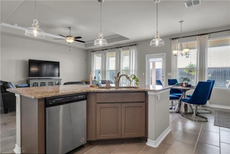 1033 Ocean Breeze Portland TX 78374