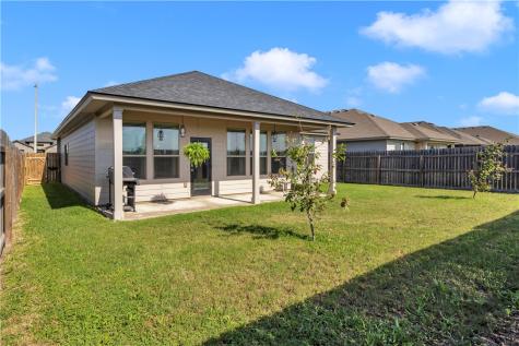 1033 Ocean Breeze Portland TX 78374