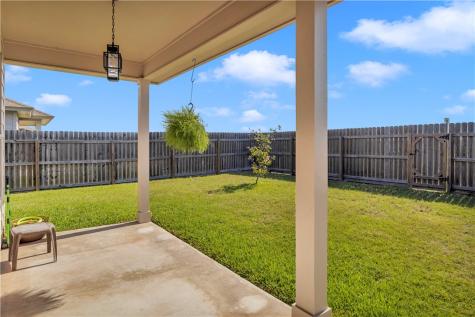 1033 Ocean Breeze Portland TX 78374