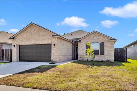1033 Ocean Breeze Portland TX 78374