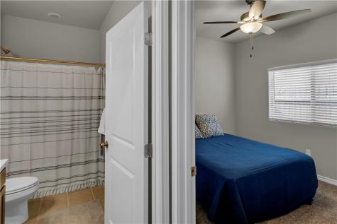 1033 Ocean Breeze Portland TX 78374