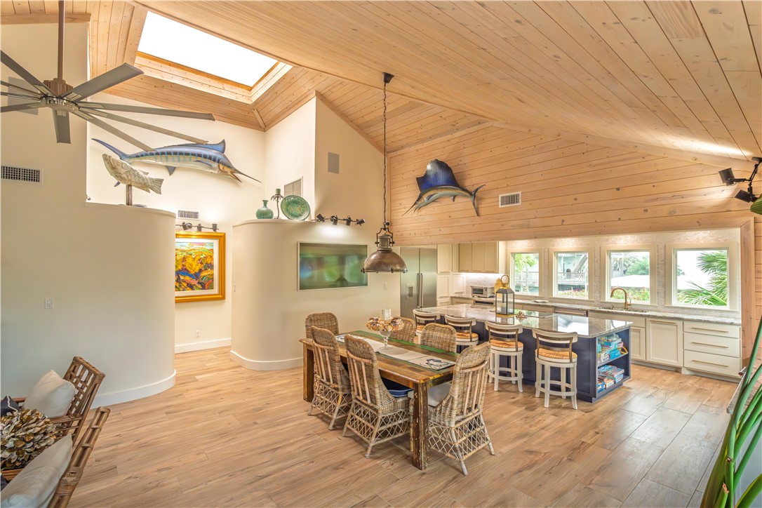 541 Channel View Drive Port Aransas TX 78373