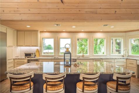 541 Channel View Drive Port Aransas TX 78373