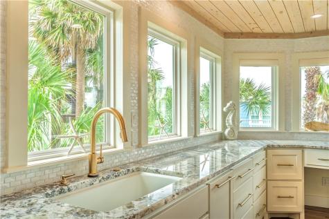 541 Channel View Drive Port Aransas TX 78373