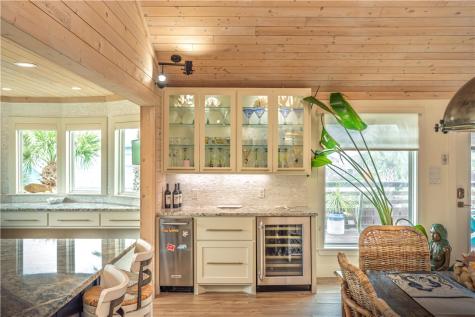 541 Channel View Drive Port Aransas TX 78373