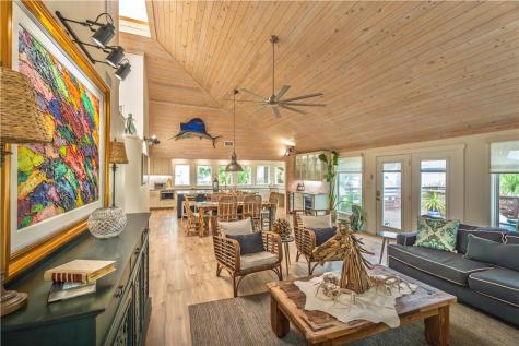 541 Channel View Drive Port Aransas TX 78373