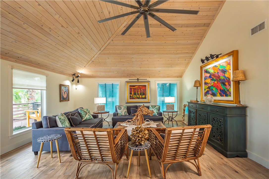 541 Channel View Drive Port Aransas TX 78373