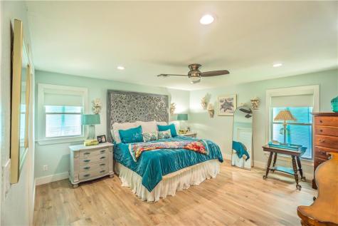 541 Channel View Drive Port Aransas TX 78373