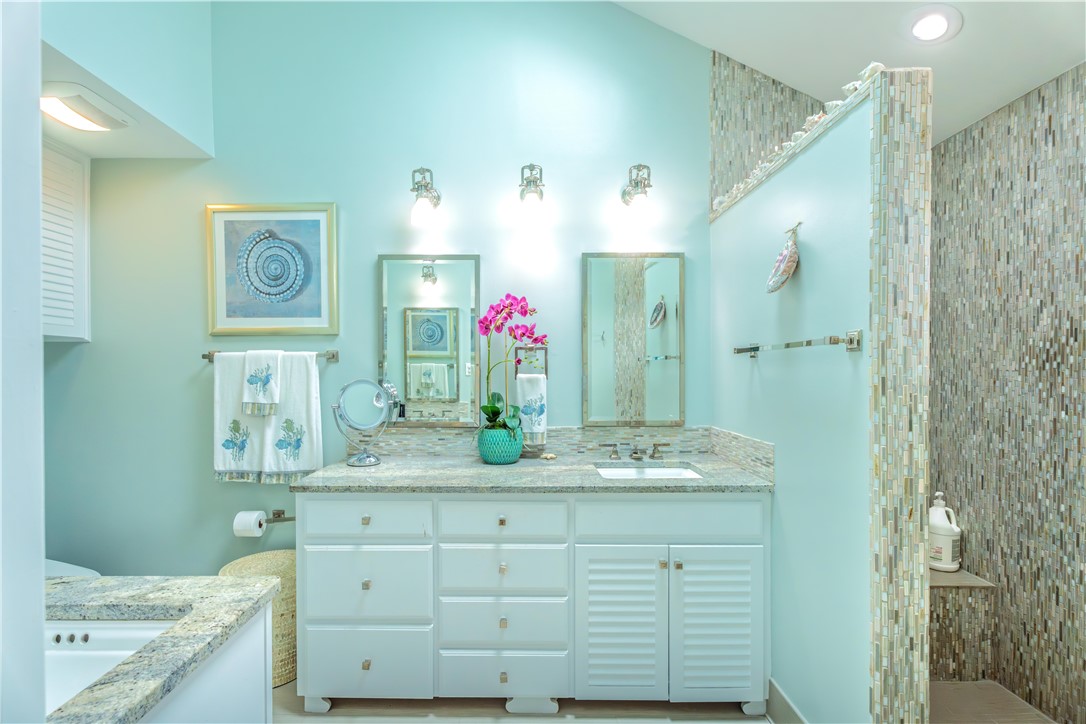 541 Channel View Drive Port Aransas TX 78373