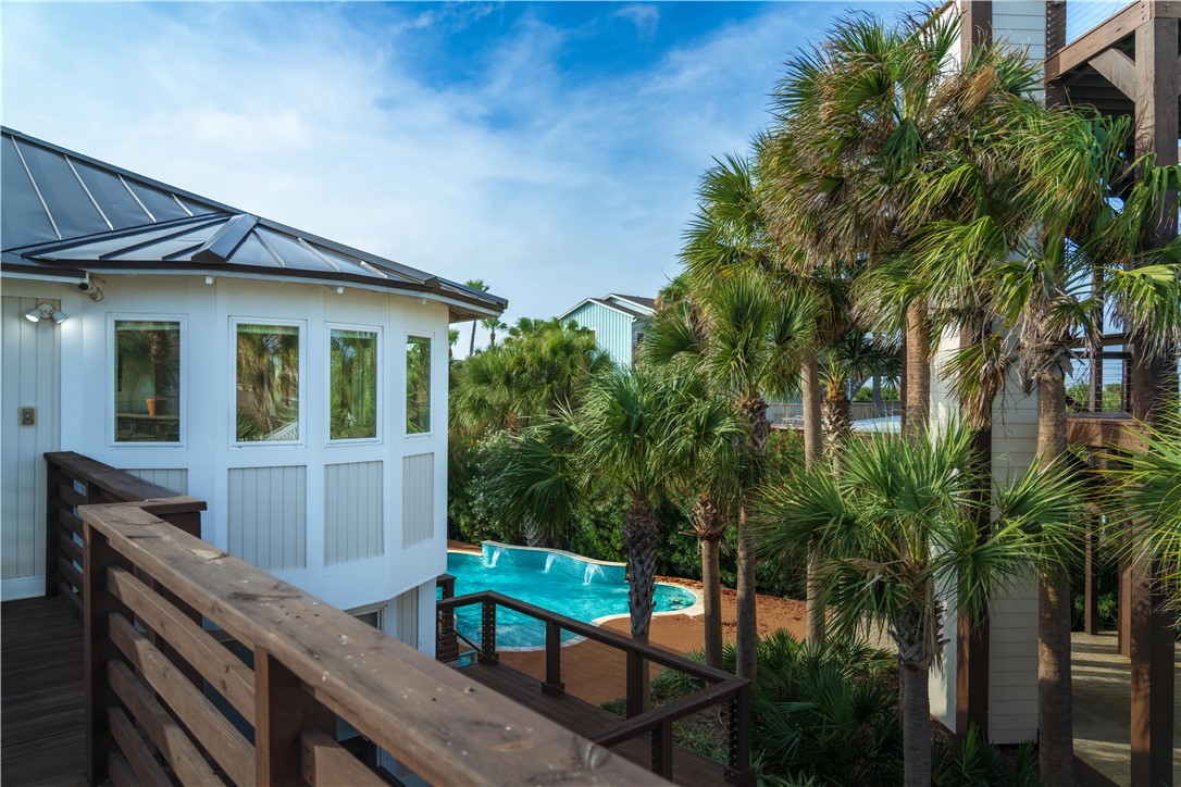 541 Channel View Drive Port Aransas TX 78373