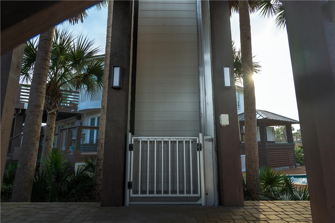 541 Channel View Drive Port Aransas TX 78373