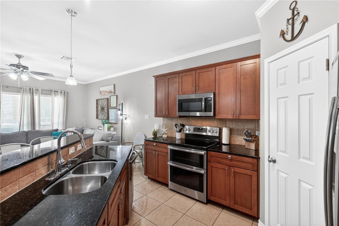 14878 Granada Drive 201 Corpus Christi TX 78418