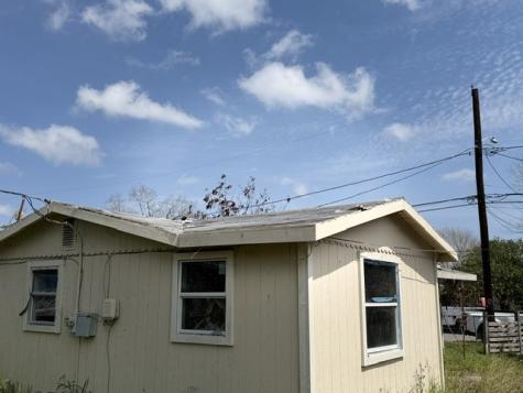 333 Hiawatha Street Corpus Christi TX 78405