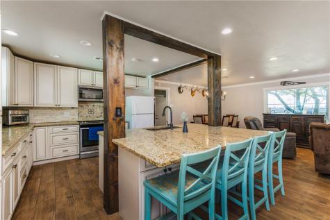 3701 Waldron Corpus Christi TX 78418