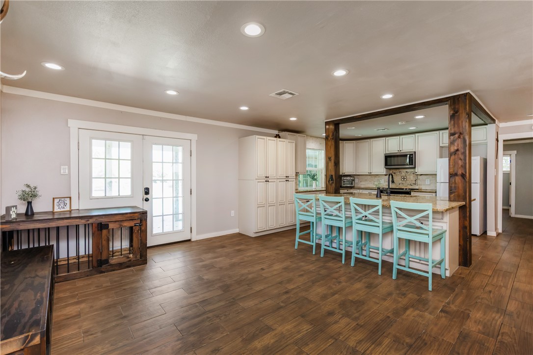 3701 Waldron Corpus Christi TX 78418