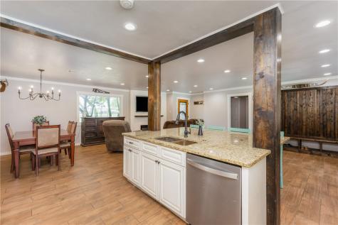 3701 Waldron Corpus Christi TX 78418