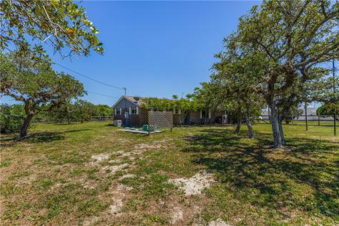 3701 Waldron Corpus Christi TX 78418