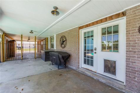 3701 Waldron Corpus Christi TX 78418