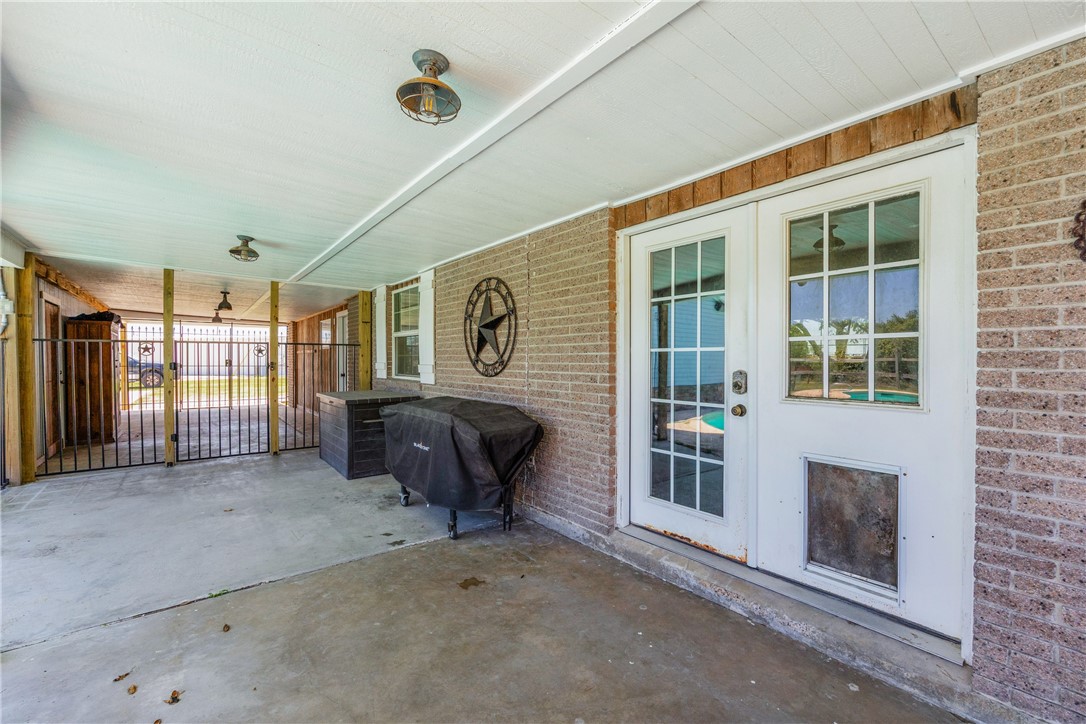 3701 Waldron Corpus Christi TX 78418