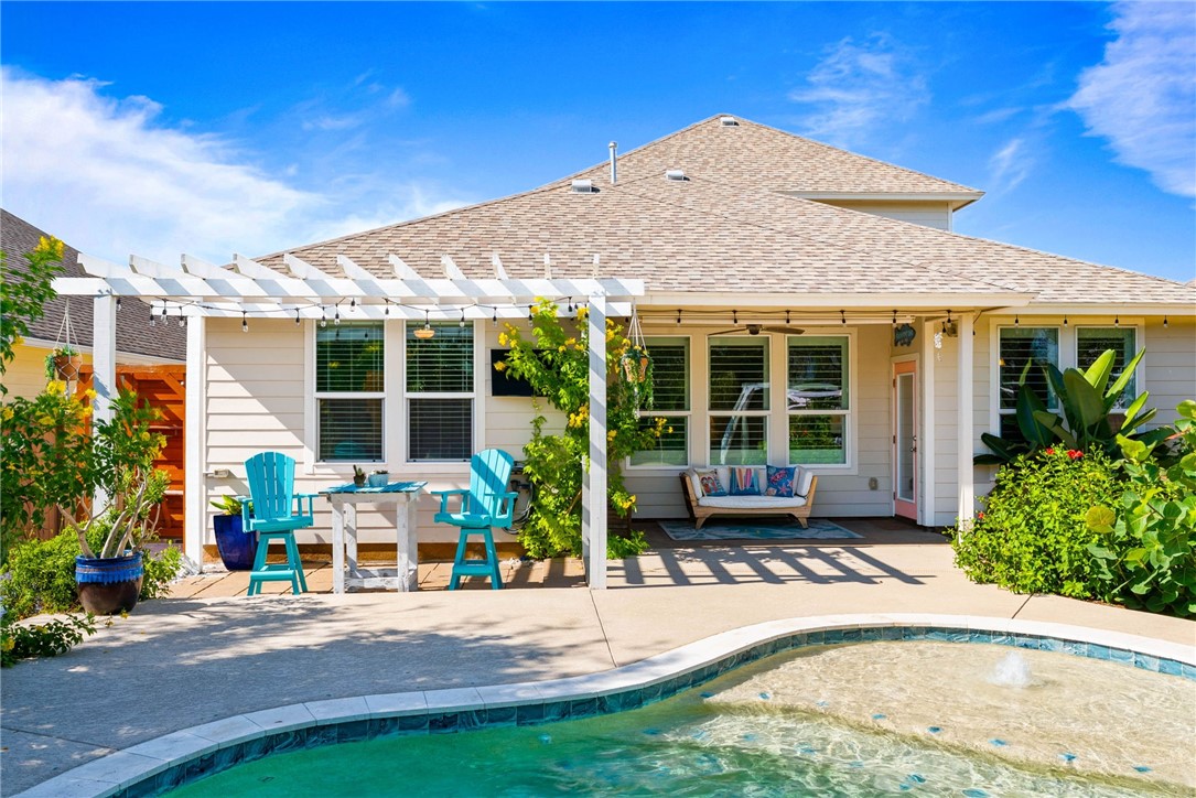 109 Shadow Moss Lane Rockport TX 78382