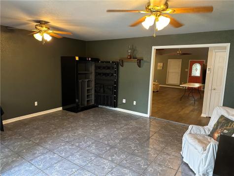 1220 W Johnston Avenue Kingsville TX 78363