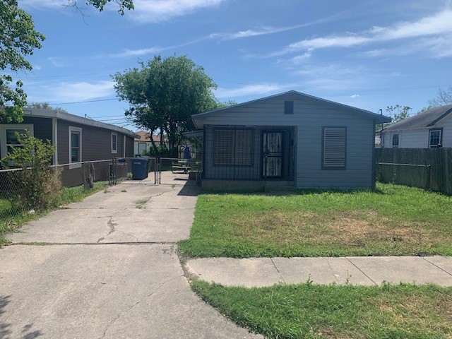 4013 Navajo Street Corpus Christi TX 78405