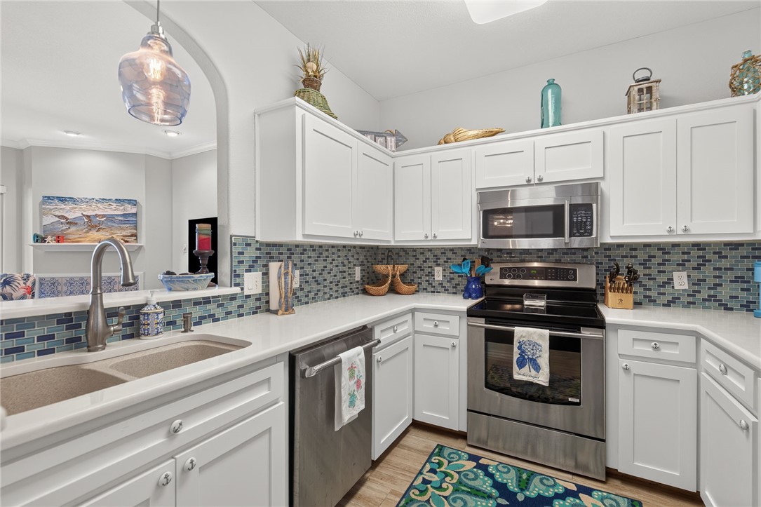 15402 Gun Cay Court 604 Corpus Christi TX 78418