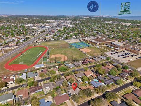 1025 Burkshire Drive Corpus Christi TX 78412