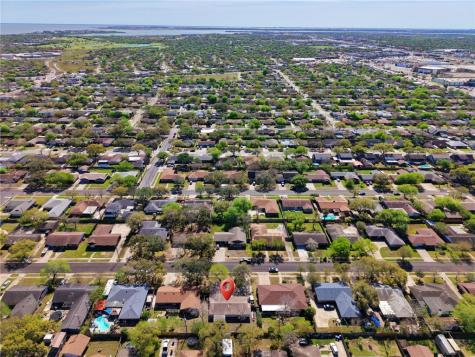 1025 Burkshire Drive Corpus Christi TX 78412