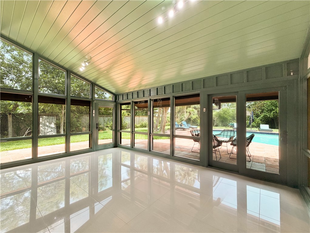 210 Bayside Drive Corpus Christi TX 78411