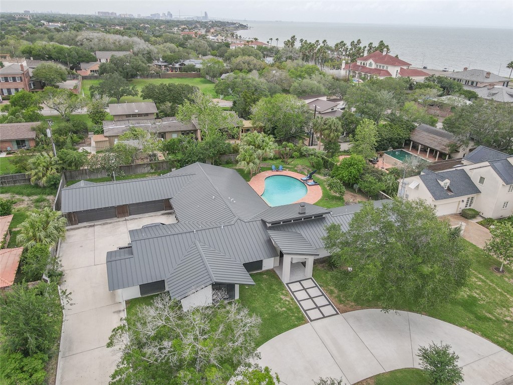 210 Bayside Drive Corpus Christi TX 78411