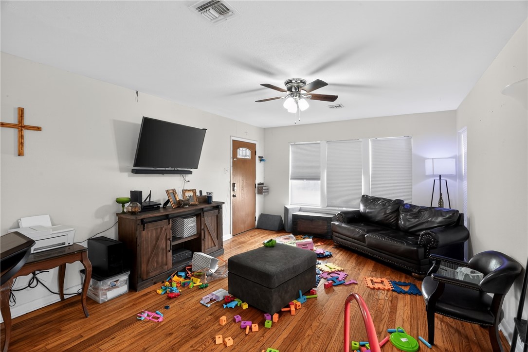 624 Chamberlain Street Corpus Christi TX 78404