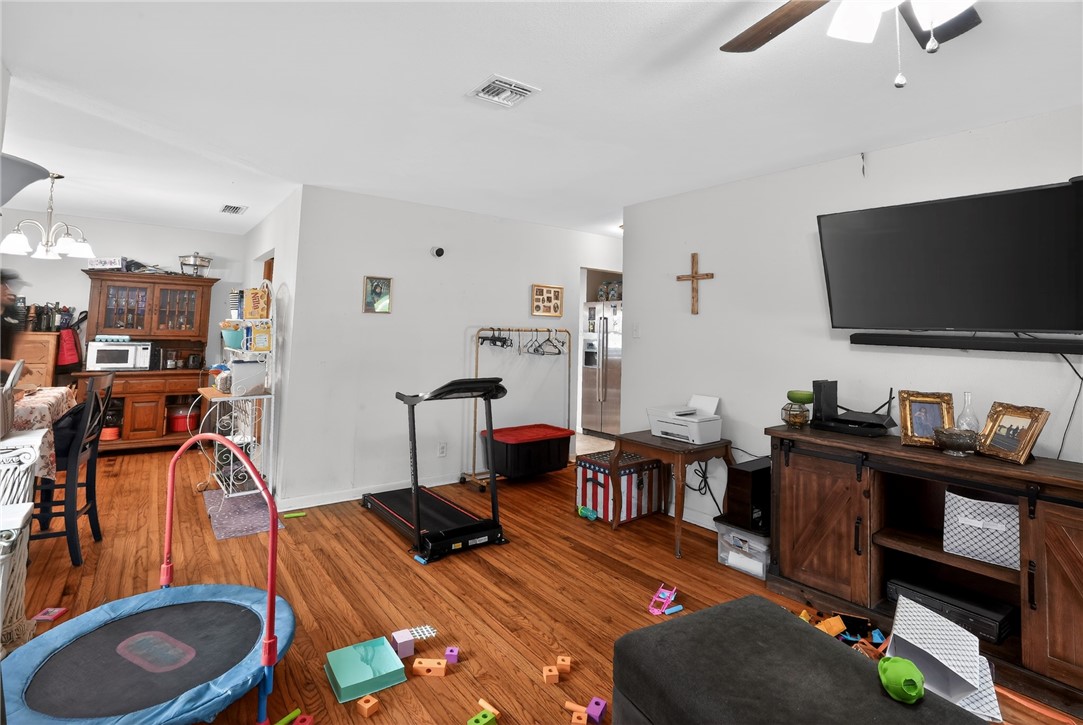 624 Chamberlain Street Corpus Christi TX 78404