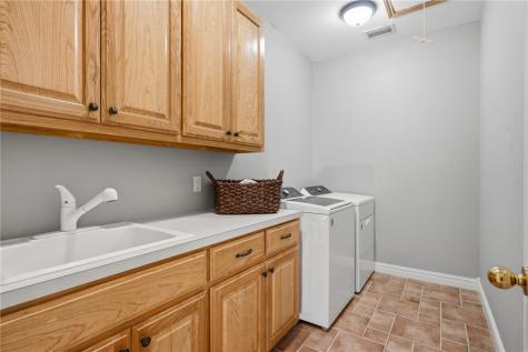111 Angelfish Court Aransas Pass TX 78336