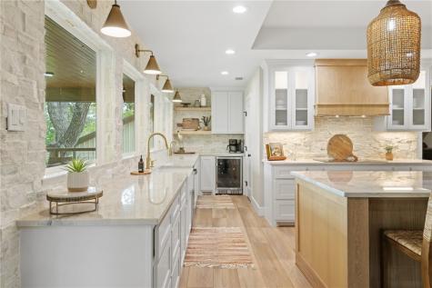 662 County Road 372 Sandia TX 78383