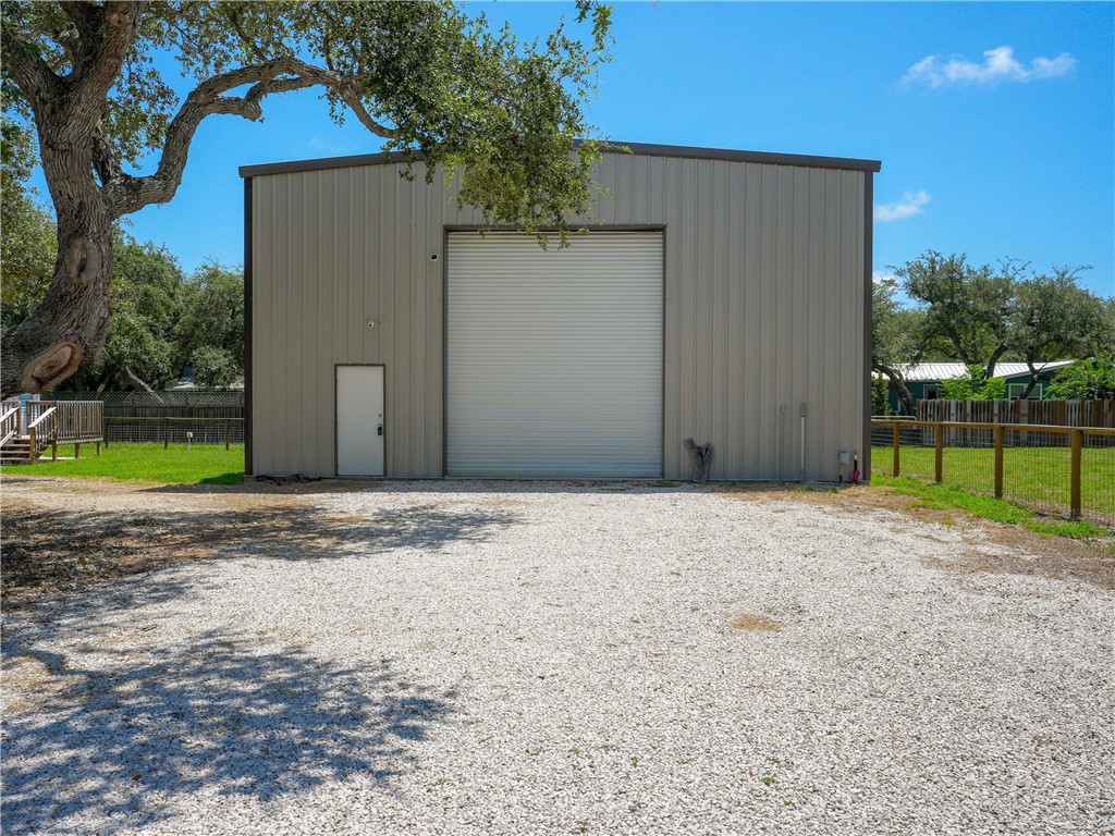 312 Traylor Avenue Rockport TX 78382