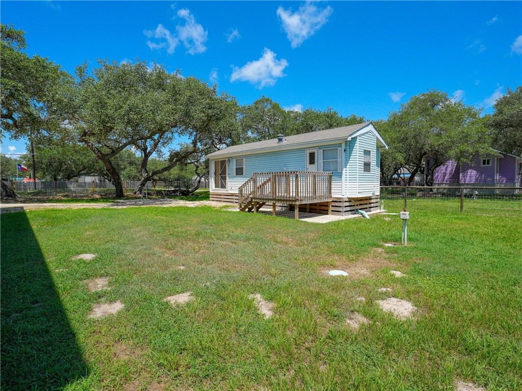 312 Traylor Avenue Rockport TX 78382