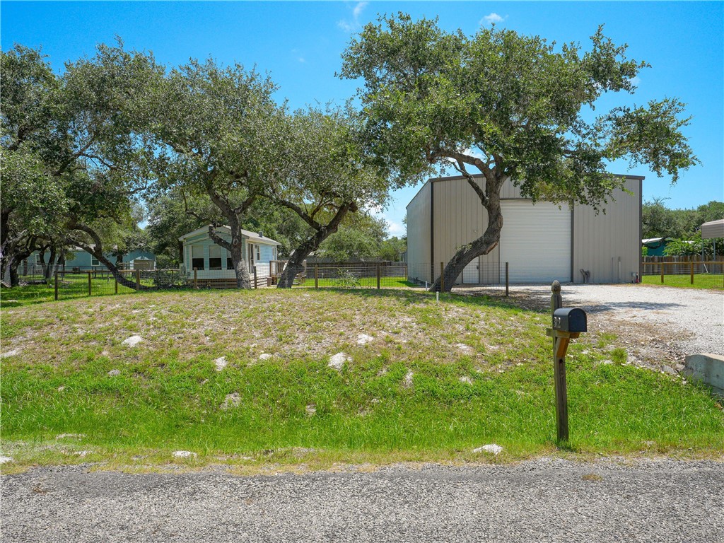 312 Traylor Avenue Rockport TX 78382