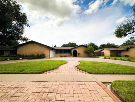 1210 Cypher Street Kingsville TX 78363