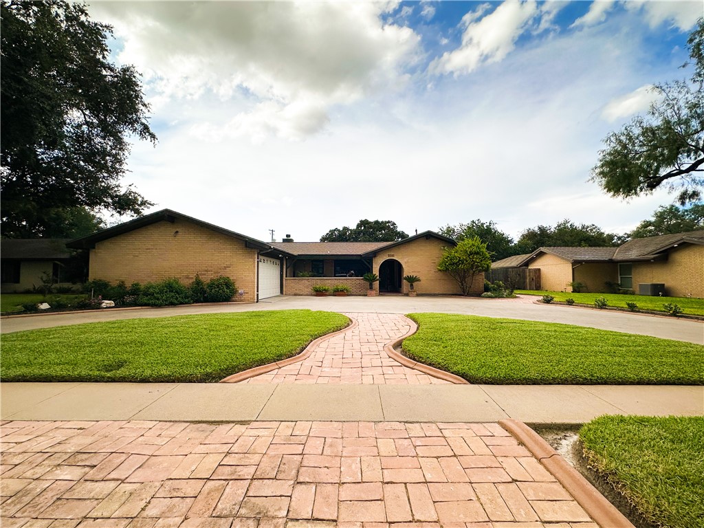 1210 Cypher Street Kingsville TX 78363