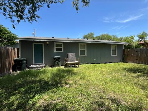 629 Lopez Street Taft TX 78390