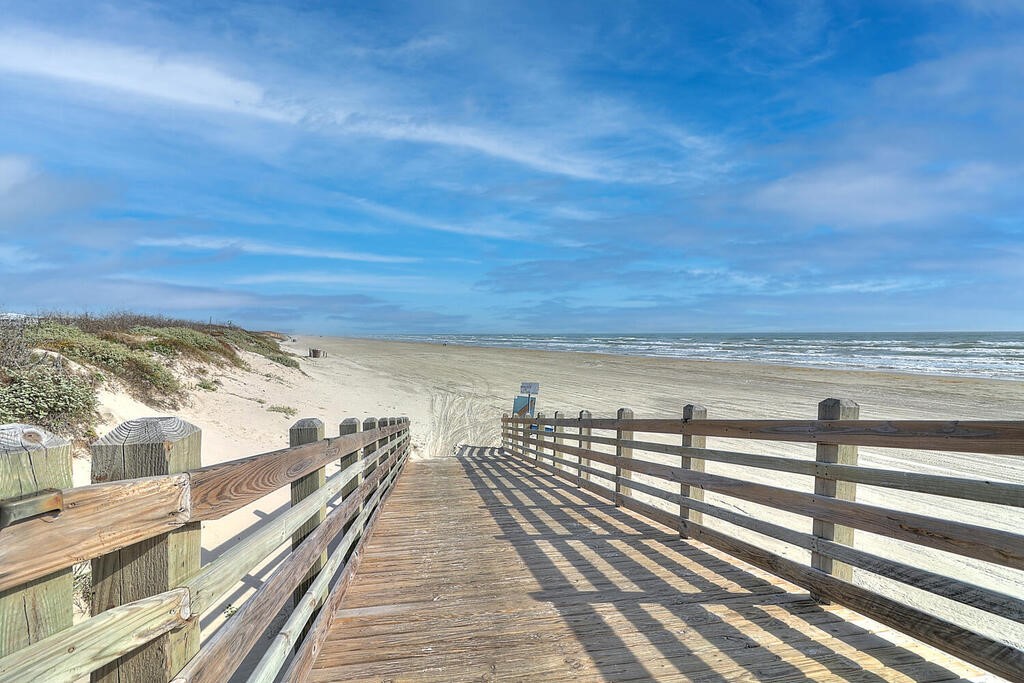 140 Bent Grass Drive Port Aransas TX 78373