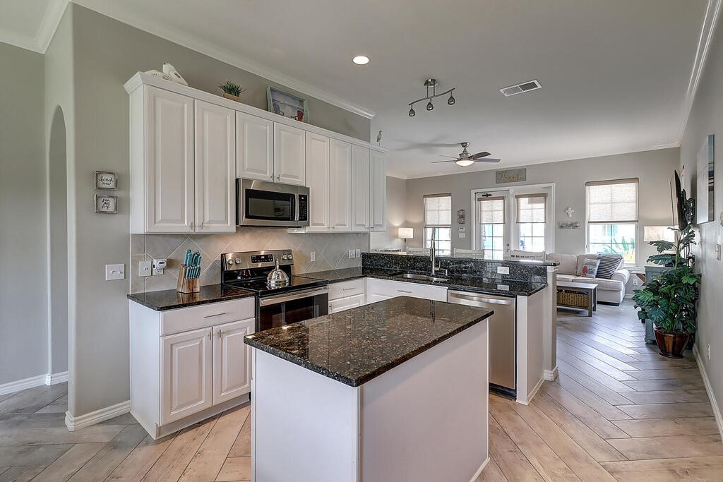 140 Bent Grass Drive Port Aransas TX 78373