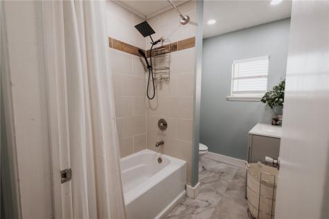 633 Tutt Avenue Taft TX 78390