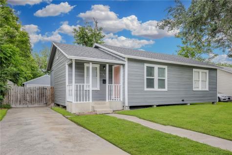 1046 Chamberlain Street Corpus Christi TX 78404